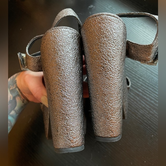 Height Heel Brazilian Sandals - Picture 13 of 13